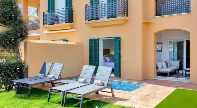 YOLO Spaces - Sotogrande Marina Luxury Apartment, Забронировать Апартаменты/квартира Апартаменты Сотогранде, Апартаменты/квартира