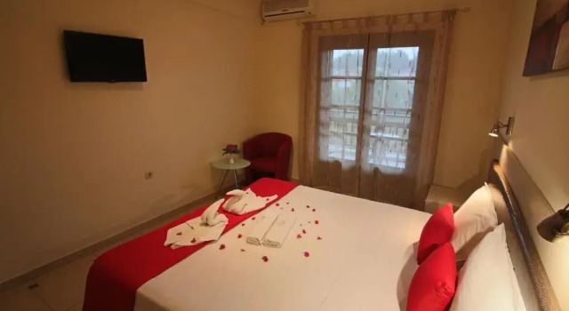 Двухместный номер Standard с видом на море Avra Hotel