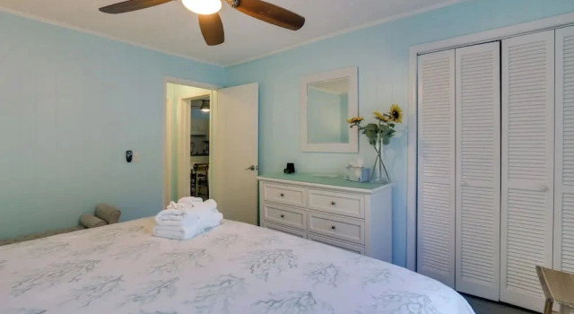 Апартаменты с 2 комнатами с балконом Steps to Beach, Coligny Plaza: Hilton Head Condo!