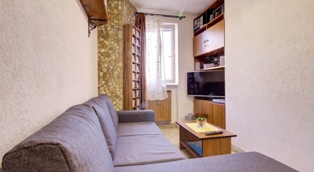 Air Conditioned Apartment in Residential Area near Town Center