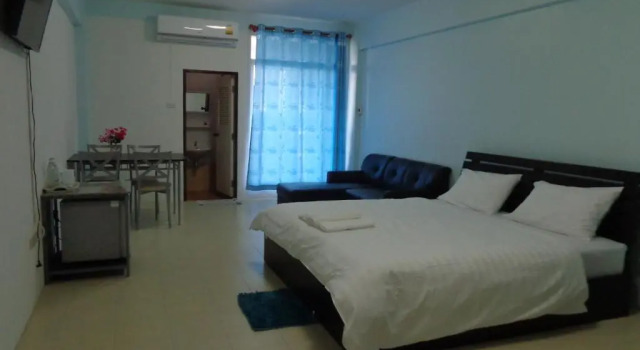 Двухместный номер Standard с балконом A&S Residence Kanchanaburi