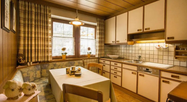 Апартаменты Standard Alpin Apartments Colfosco