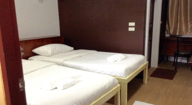BC guesthouse Si Phraya