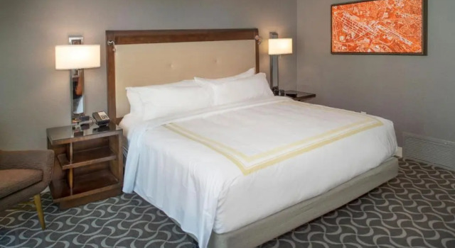 Номер Executive Marriott St. Louis Airport