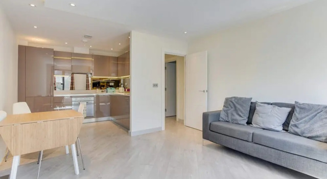 Апартаменты c 1 комнатой Spacious 1 Bed Near Tube in East London
