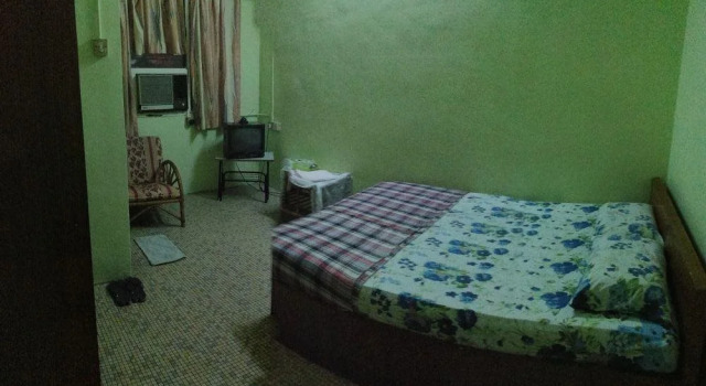 Paradise Hotel