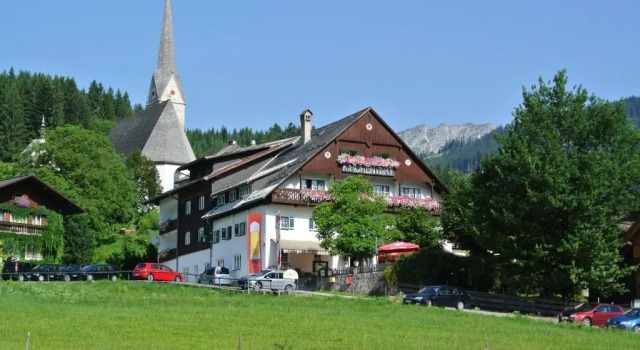 Номер Standard Kirchenwirt Gosau