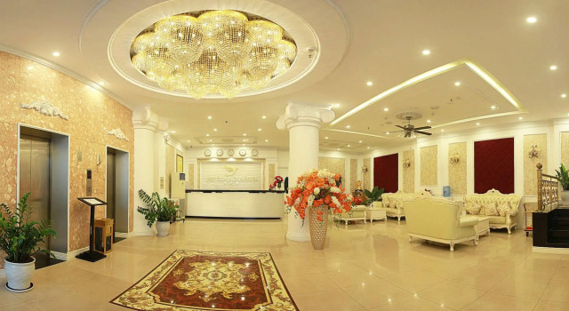 Jay Grand Hotel