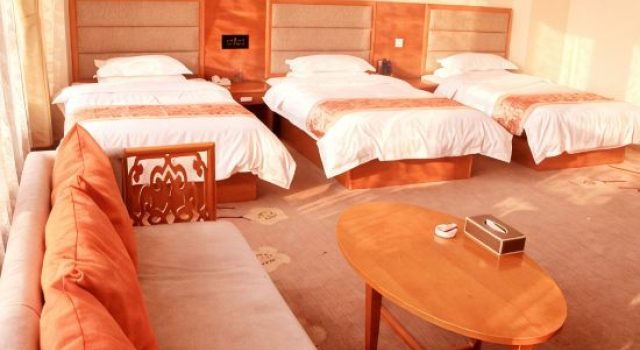 Xiangfan County Friendly Business Hotel, Забронировать Отель Лиаоченг Шаньдун