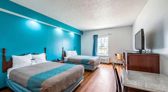 Четырёхместный номер Standard Motel 6-Shreveport, LA