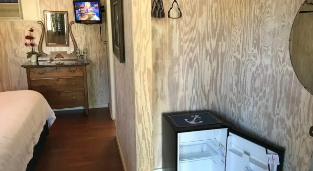 Номер Deluxe Wooden Boat Inn