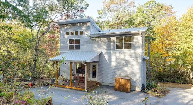 Коттедж Luxe Mountain Home Near Ridgecrest & Asheville!