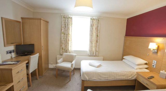 Wheatlands Lodge Hotel