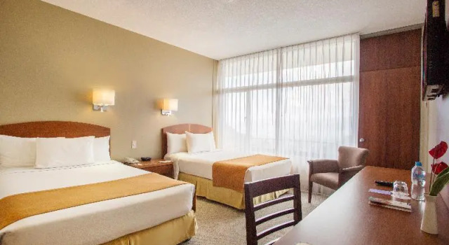 Executive- dobbelt værelse med altan Hotel Quito