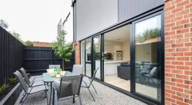 Boutique Stays-Murrumbeena Place 1, Book Boutique  