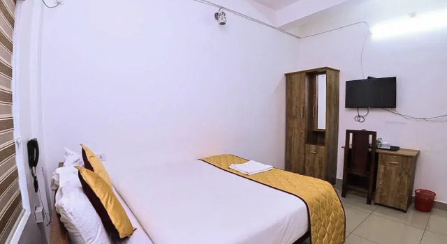 Двухместный номер Standard с видом на город Nirupama Hotel Aluva