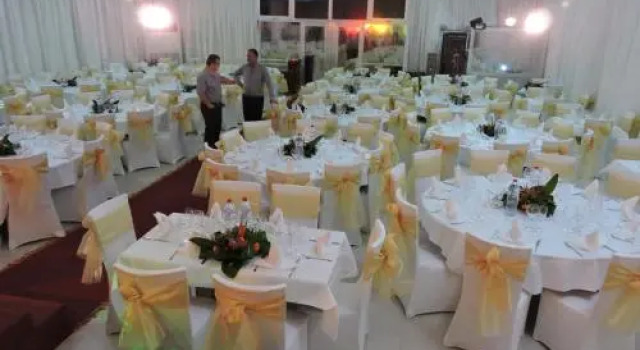 Hotel Africa, Rezervovat Hotel Hotely v Brazzaville se snídaní, Snídaně