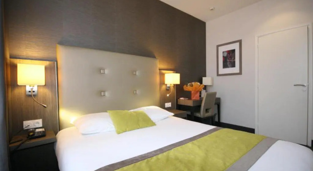 Двухместный номер Superior Hotel de la Gare de Troyes