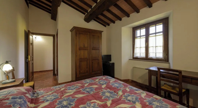 Двухместный номер Standard с видом на окрестности agriturismo Castel d'Alfiolo-Barcomonte