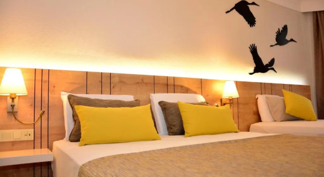 Семейный номер Standard с видом на сад Nova Park Hotel