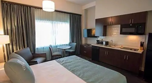 Студия Brent House Hotel