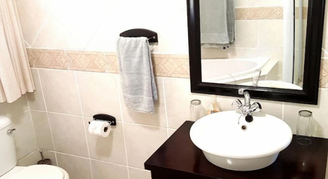 Люкс Luxury Thatchings Guest House