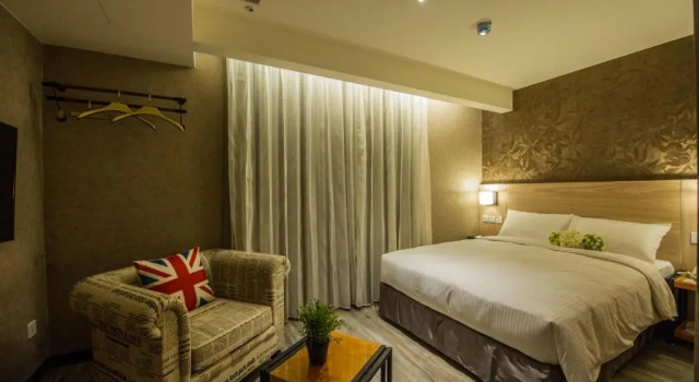 Двухместный номер Deluxe с балконом Lucky Apple Hotel