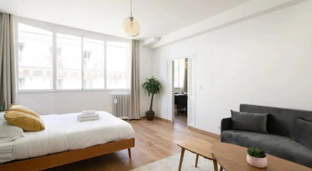 Appartement Château D'eau, Забронировать Апартаменты/квартира Париж Иль-де-Франс, рядом с Станция метро Rambuteau