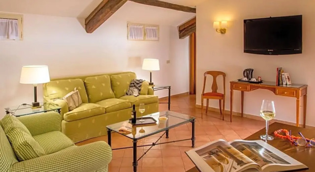 Четырёхместный номер Standard Albergo Del Sole Al Biscione