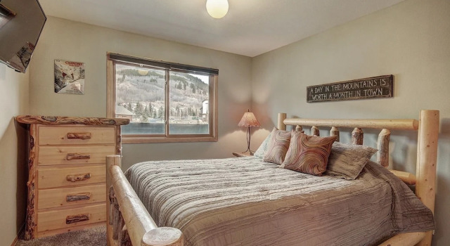 C213 Cinnamon Ridge 2 Bedroom Condo by RedAwning