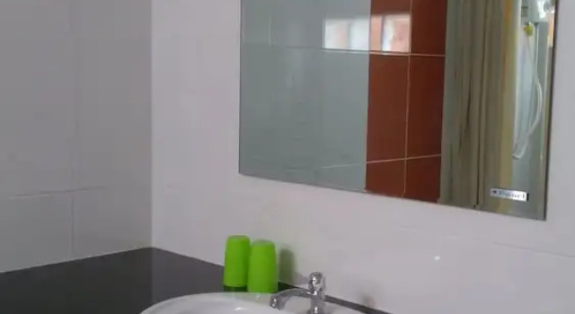 Namtip Apartment, Забронировать Апартаменты/квартира Ка Бин Тха Бу Ри 