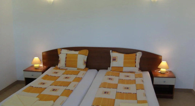 Семеен Хотел Примо Family Hotel Primo, Забронировать Отель Отели в центре Приморско, в центре, Парковка