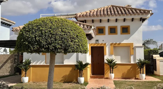 Luxurious Frontline Golf Villa on Mar Menor Golf, Réserver Villa Cottages à Murcie, Cottage