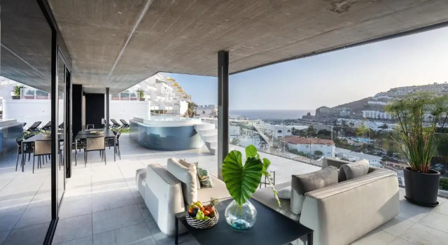 Апартаменты с видом на море The One Luxury Apartments