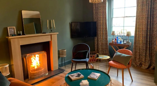 Mulberry Cottage, Bowden, Забронировать Отель Отели Шотландских границ с парковкой, Парковка