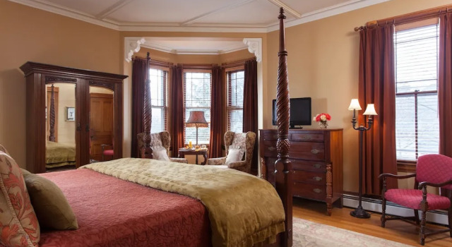 Номер Superior Lang House on Main Street Bed & Breakfast