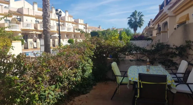 Коттедж Cabo Roig ✓3 BDR sleeps 5✓Pool View✓Family Friendly ✓Walking Distance to Amenities & Beach