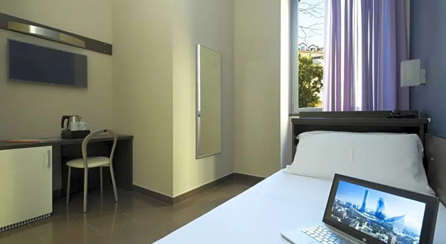 Двухместный номер Economy Ground Floor Hotel Five