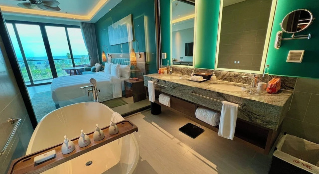 Двухместный номер Standard с балконом и с видом на залив Angsana Quan Lan, Ha Long Bay