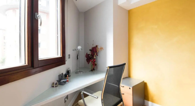 Piso moderno, céntrico y con garaje gratis, Rezerwuj Hotel Hotele w Baskonia z parkingiem, Parking