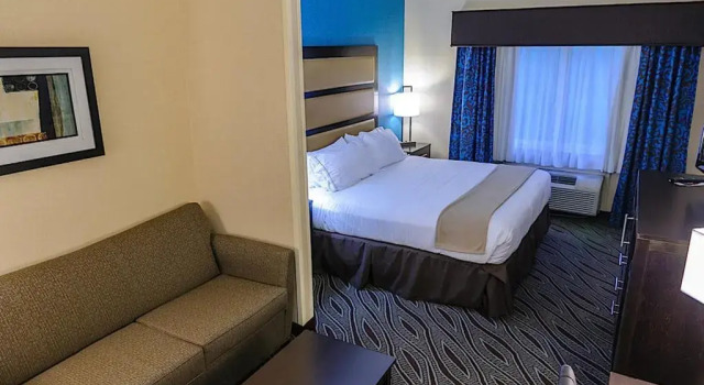 Номер Standard Holiday Inn Express - Ludlow - Chicopee Area by IHG