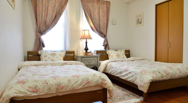 Maeda biru house I II, Book Hotel Hotels in Maeda with Parking, Parking