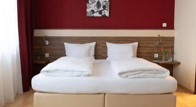 Hotelmaria, Book Hotel Hotels in Vienna surrounding with Parking, Parking