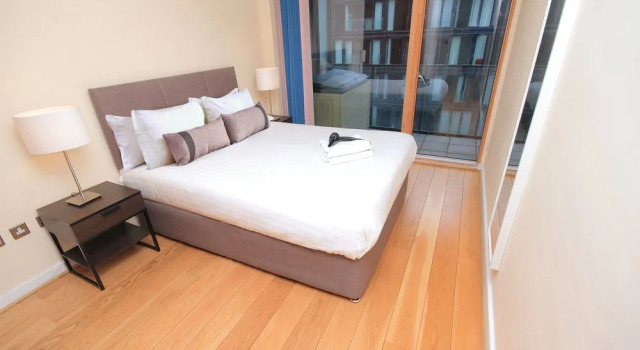 Forbes Street Suite Sleeps 10, Забронировать Отель Отели Дублина 3 звезды, рядом с Стадион для собачьих бегов Шелбурн-парк, 3*