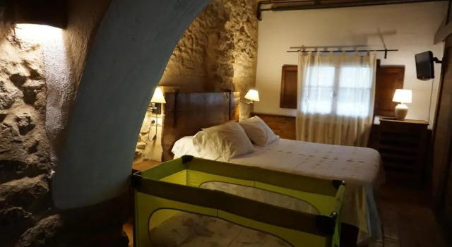 Mas Roquet, Prenota Hotel Macanet de Cabrenys Pirenei Catalani