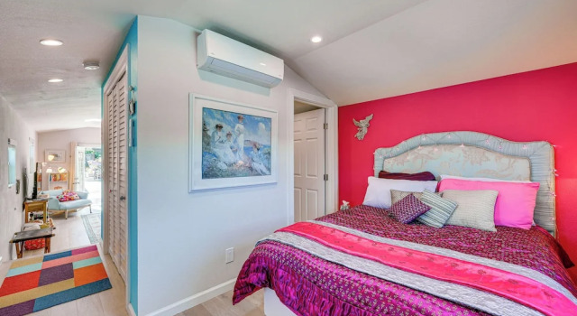 Romantic Casita w/ Garden + Deck 2 Miles to Plaza!, 预订 酒店 Boyes Hot Springs 加利福尼亚州