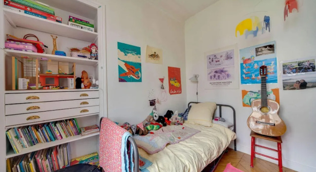 Typical Parisian Apartment Near "Le Palais des Glaces", Забронировать Апартаменты/квартира Париж Иль-де-Франс, рядом с Курон