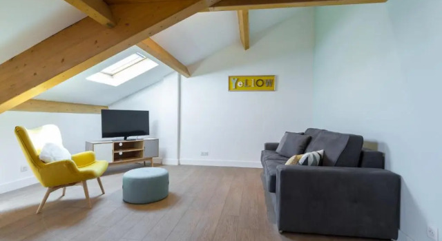 Апартаменты Мансарда c 1 комнатой Florella Jean Jaures Apartment