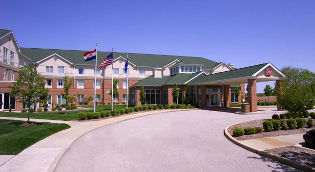 Кровать в общем номере Hilton Garden Inn St. Louis/OFallon