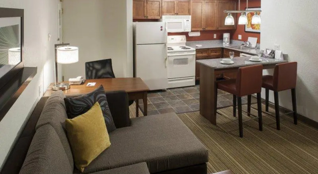 Четырёхместный люкс Residence Inn by Marriott Rogers